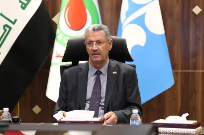 وزير النفط : كثفنا نشاطات استثمار الغاز المصاحب ووقف حرقه لتحقيق الاكتفاء الذاتي